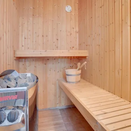 Cathalina - 75m From The Sea By Interhome