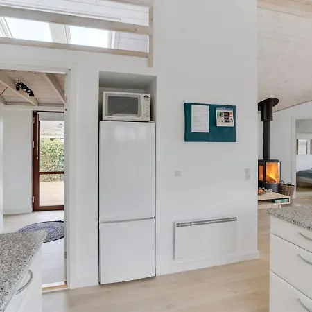 Semesterbostad Holiday Home Cathalina - 75M From The Sea By Interhome