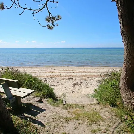 Semesterbostad Holiday Home Cathalina - 75M From The Sea By Interhome *