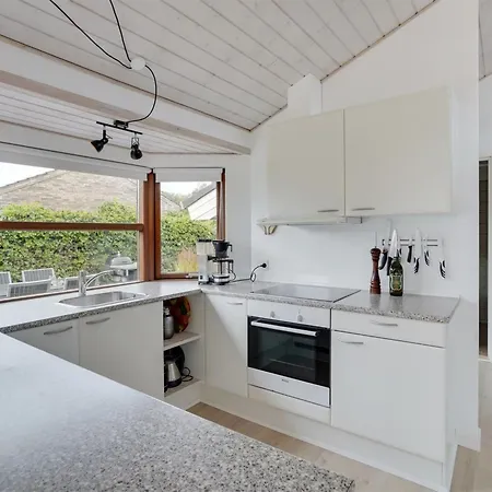 Cathalina - 75m From The Sea By Interhome *