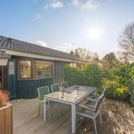 Cathalina - 75m From The Sea By Interhome *