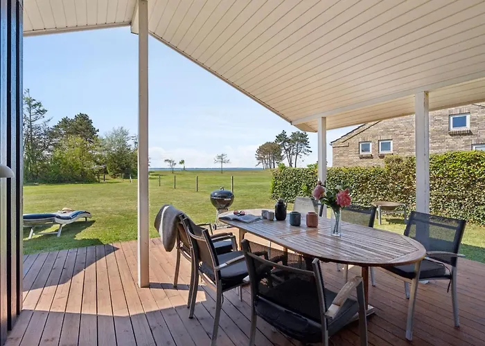 Holiday home Cathalina - 75m From The Sea By Interhome *